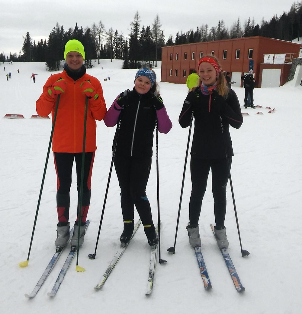 Samuel Cagáň, Dominika Rusová, Ninka Holá