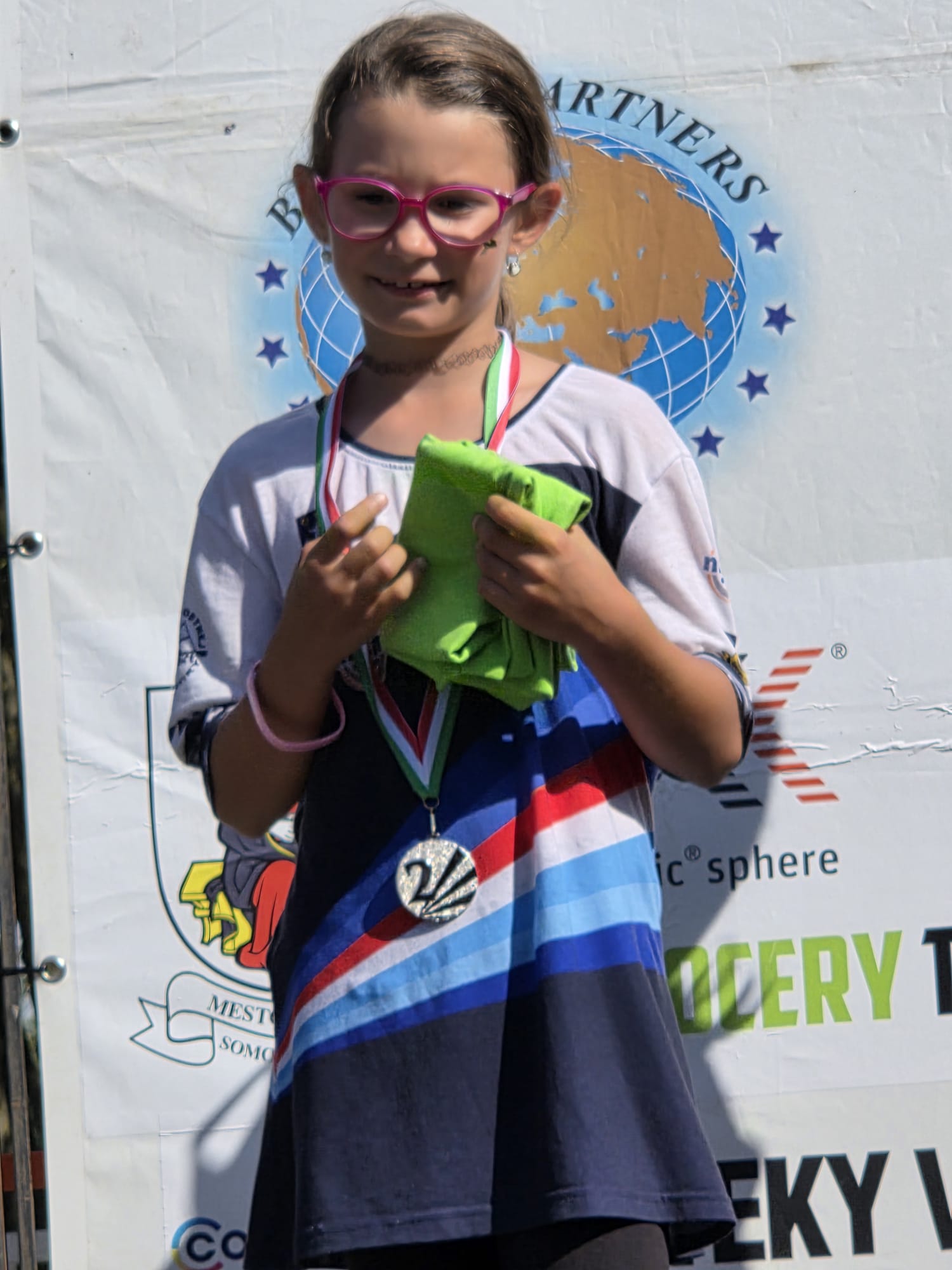 Tkáčová Hanka (vľavo - 2. miesto), K1 Krpec Cup dievčatá S, 200m