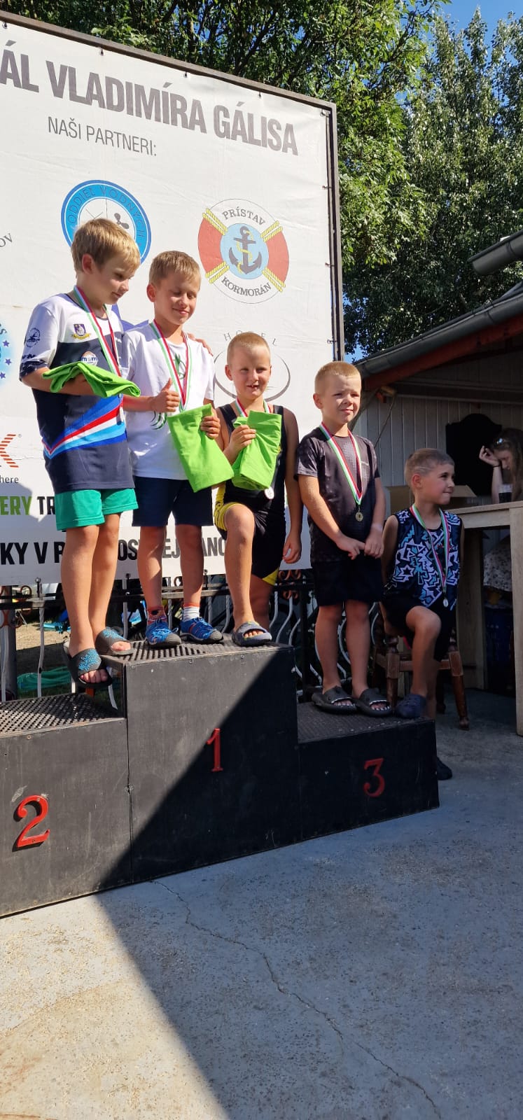 Brna Oskar (vľavo - 2. miesto), K1 Krpec Cup chlapci S, 200m
